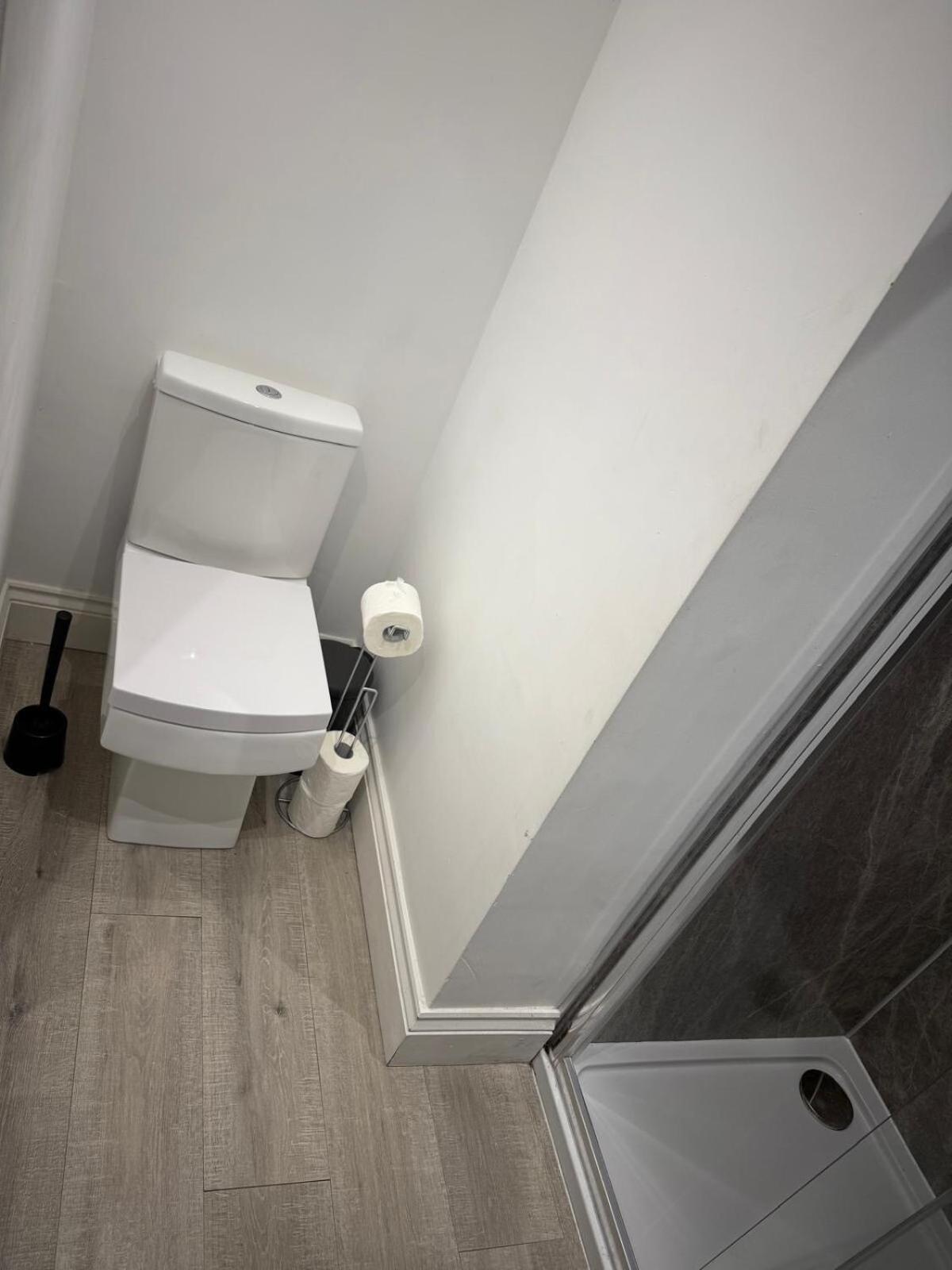 Seaside Studio Apartment Weston-super-Mare Bagian luar foto